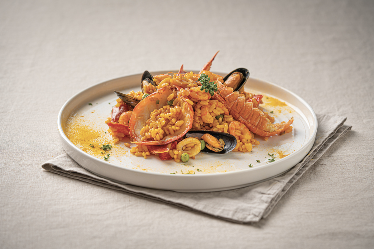 Paella di pesce fresco